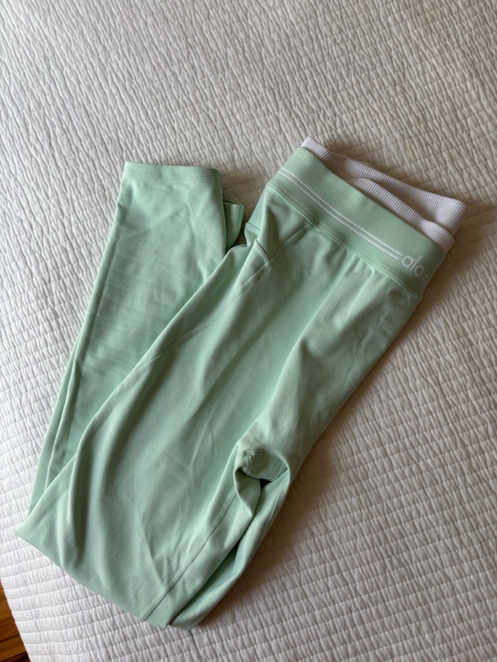 ALO Yoga Mint Green Leggings with White Waistband - Picture 2 of 6
